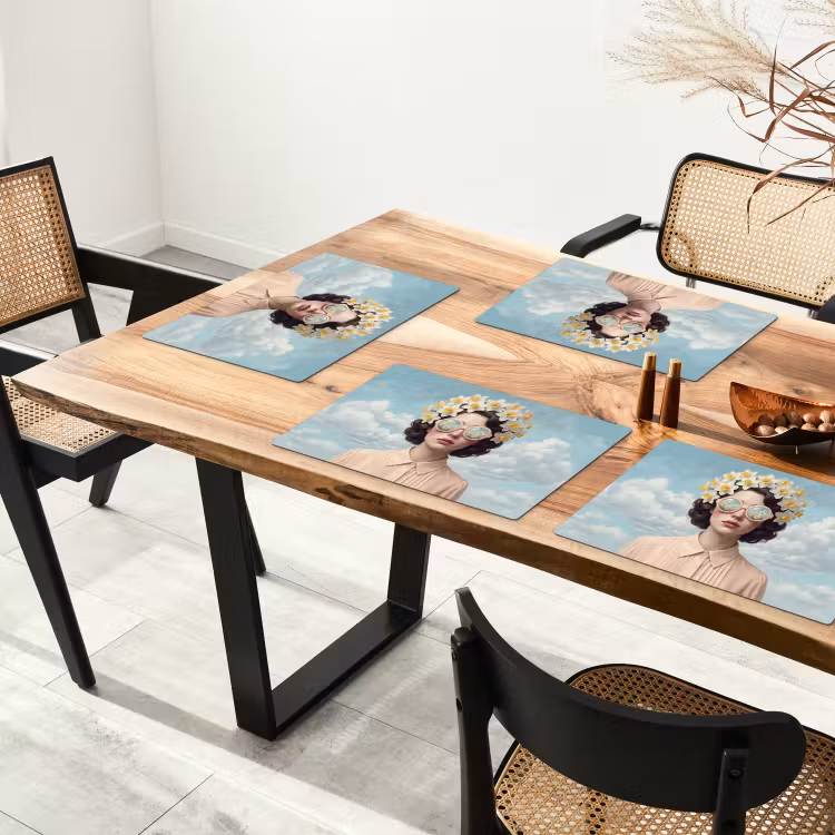 Vrouw - Narcissen - Geel Placemat vinyl groot -zzsfeer4_Kitchenyeah-website