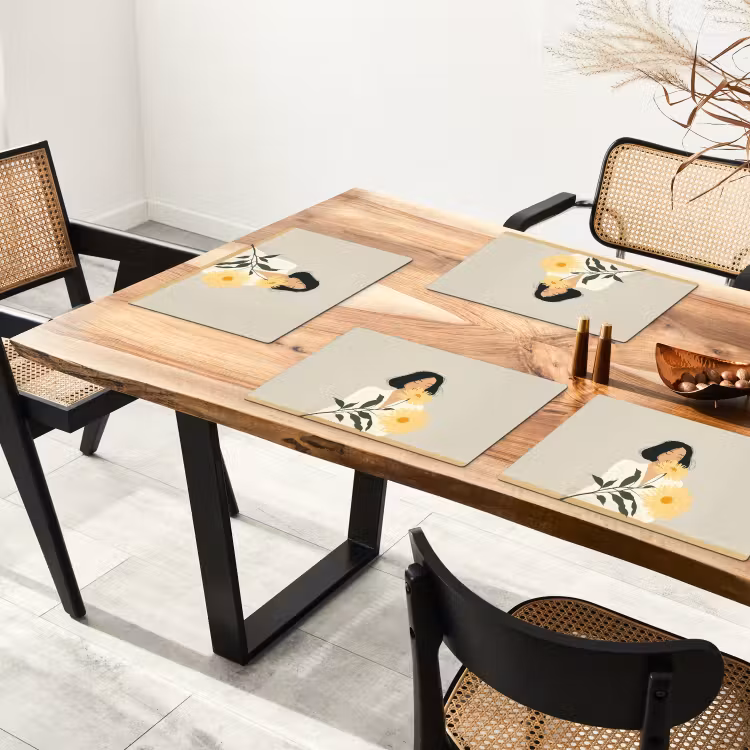 Vrouw - Bloem - Geel - Minimalistisch Placemat vinyl groot -zzsfeer4_Kitchenyeah-website