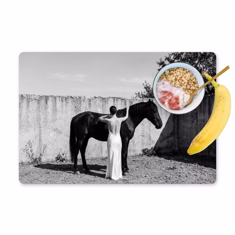Vrouw - Paard - Artistiek Placemat vinyl groot -zzzproduct_Kitchenyeah-website