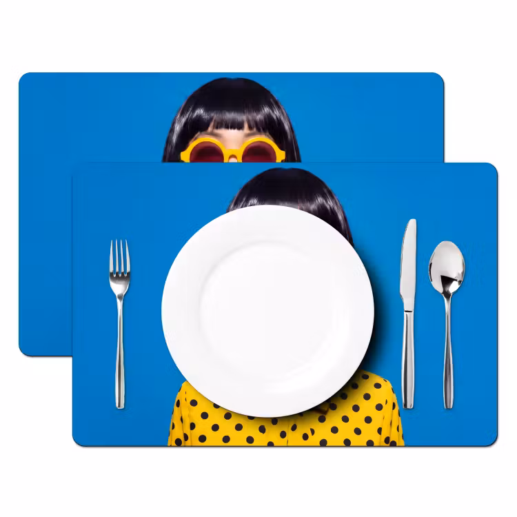 Vrouw - Zonnebril - Pop Art - Portret - Geel Placemat vinyl groot -zzsfeer2_Kitchenyeah-website