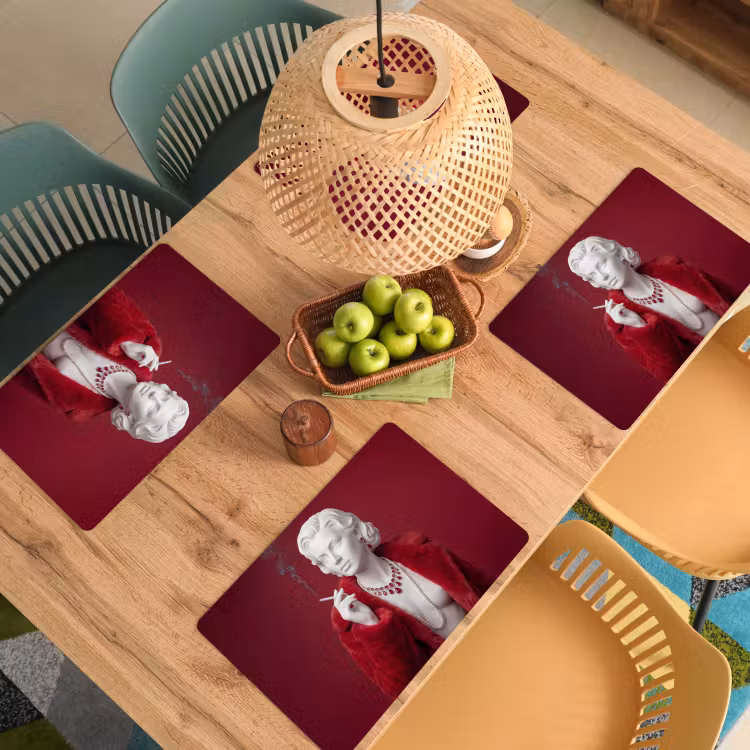 Vrouw - Bontjas - Mode - Klassiek - Rood Placemat vinyl groot -zzsfeer5_Kitchenyeah-website
