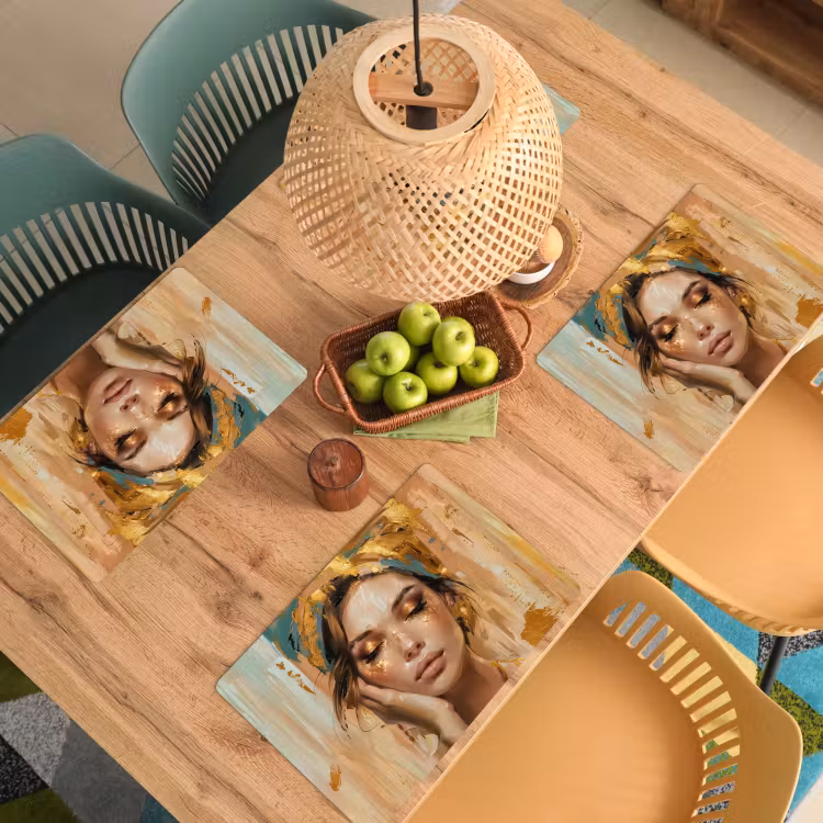 Vrouwen - Portret - Luxe - Goud Placemat vinyl groot -zzsfeer5_Kitchenyeah-website