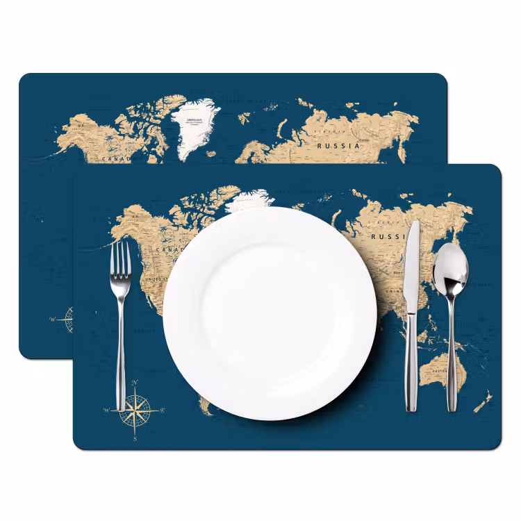Wereldkaart - Donkerblauw - Beige Placemat vinyl groot -zzsfeer2_Kitchenyeah-website