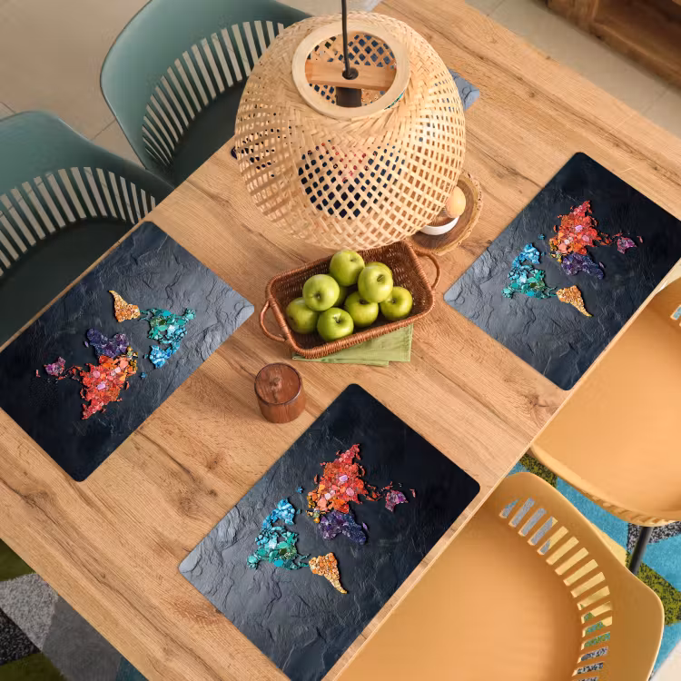 Wereldkaart - Edelstenen - Regenboog - Ruw Placemat vinyl groot -zzsfeer5_Kitchenyeah-website