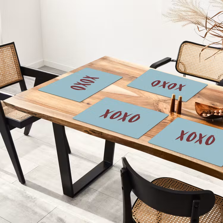XOXO - Blauw - Rood Placemat vinyl groot -zzsfeer4_Kitchenyeah-website