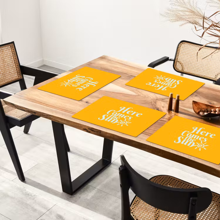Geel - Blauw - Here comes the sun Placemat vinyl groot -zzsfeer4_Kitchenyeah-website