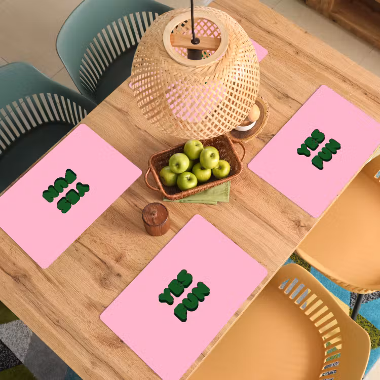 Yes fun - Groen - Roze Placemat vinyl groot -zzsfeer5_Kitchenyeah-website