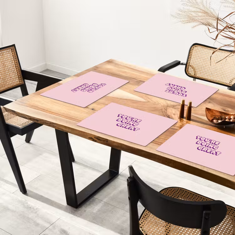 You're doing great - Roze - Bubble letters Placemat vinyl groot -zzsfeer4_Kitchenyeah-website