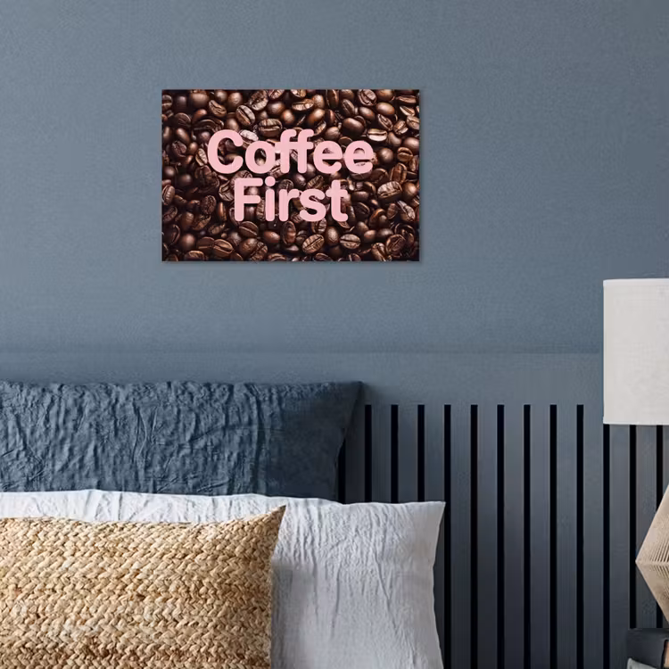 Coffee First - Koffiebonen - Roze poster papier klein -sfeer2