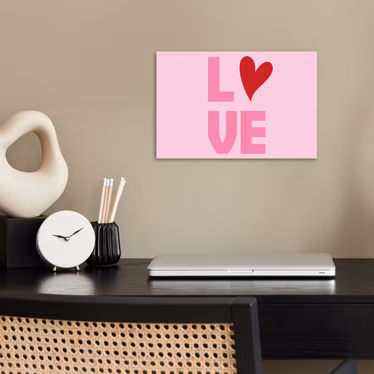 Love - Roze - Hart - Valentijn poster papier klein -sfeer1