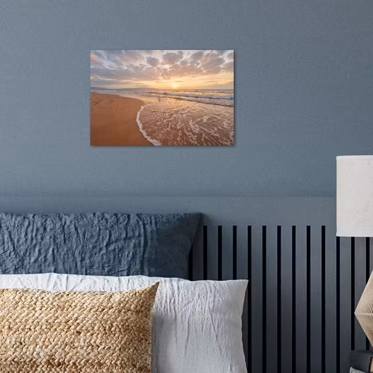 Zee - Kustlijn - Wolken - Landschap - Oranje poster papier klein -sfeer2