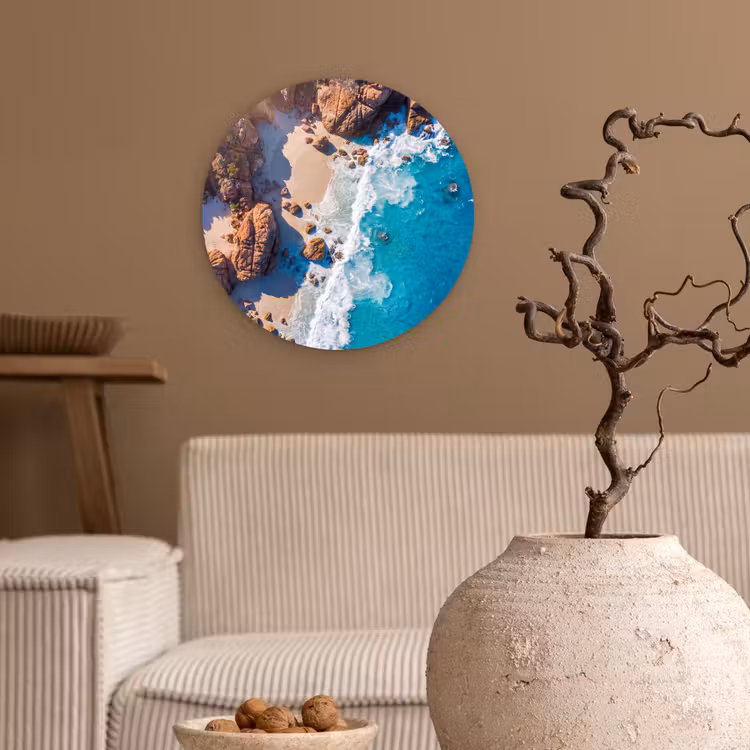 Strand - Zee - Rotsen - Natuur - Blauw Wandcirkel kunststof plaat 5mm dik klein -sfeer1