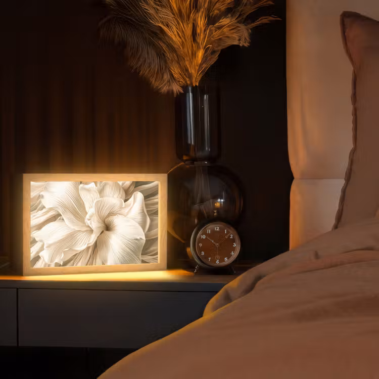 Abstract - Beige - Bloemen - Natuur Light Box met kabel (Tafellamp) klein -sfeer1