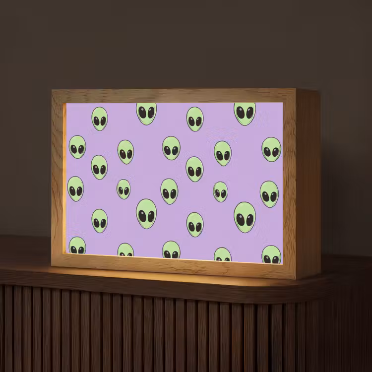 Alien - Retro - Lila Light Box met kabel (Tafellamp) klein 924 -z3d_website