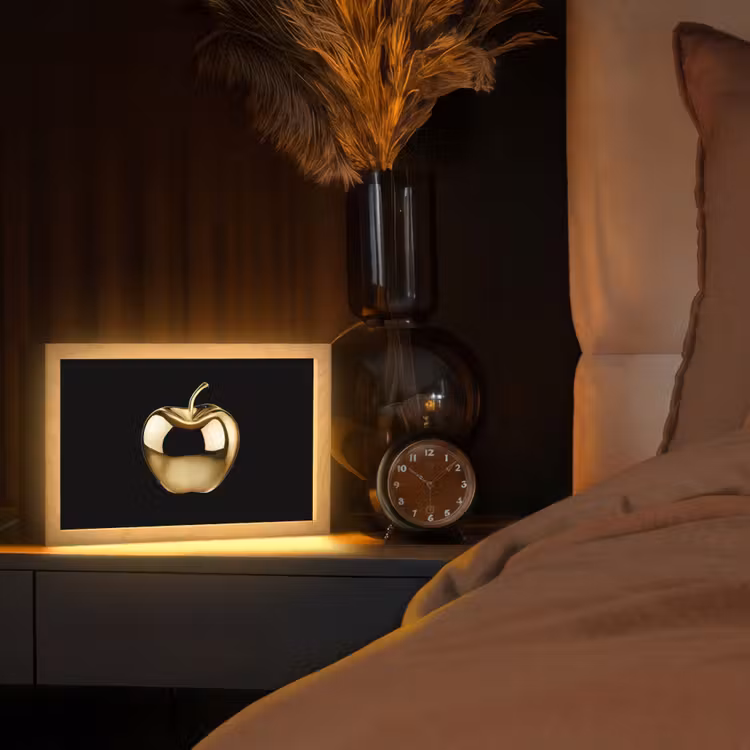 Appel - Goud - Chrome - Zwart Light Box met kabel (Tafellamp) klein -sfeer1