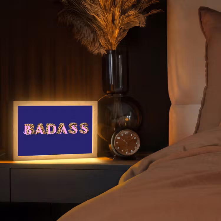 Badass - Panterpint - Schaduw - Roze Light Box met kabel (Tafellamp) klein -sfeer1