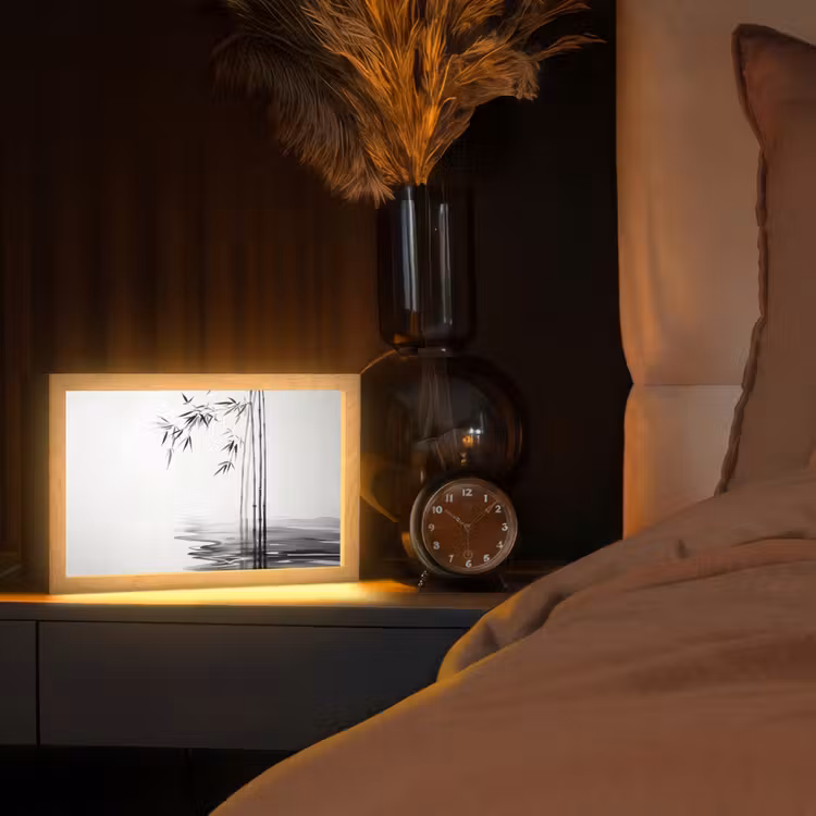 Bamboestammen - Water - Minimalistisch - Wit Light Box met kabel (Tafellamp) klein -sfeer1