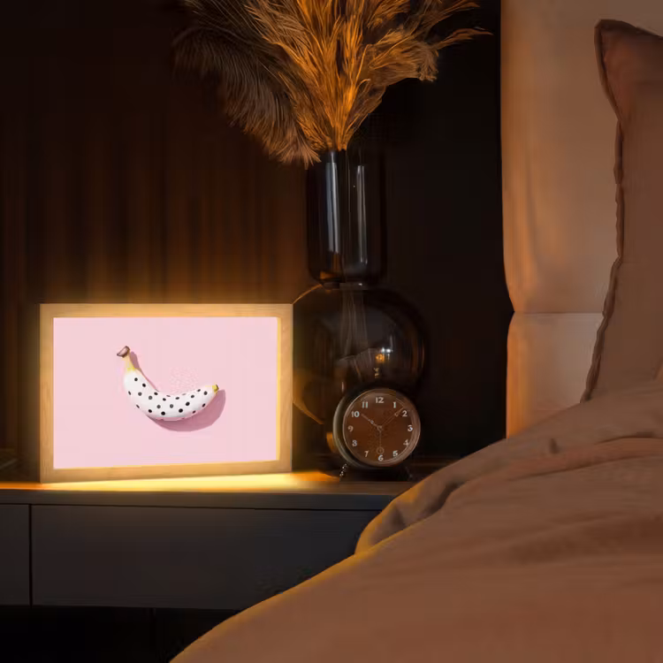 Banaan - Stippen - roze Light Box met kabel (Tafellamp) klein -sfeer1