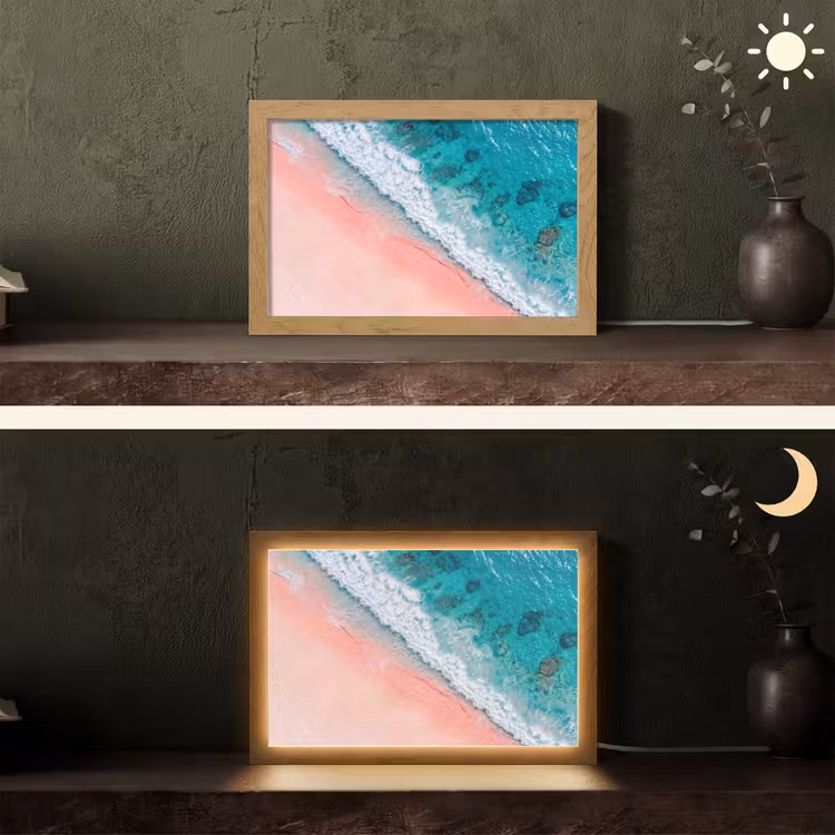Strand - Oceaan - Golven - Roze Zand - Natuur Light Box met kabel (Tafellamp) klein -sfeer3
