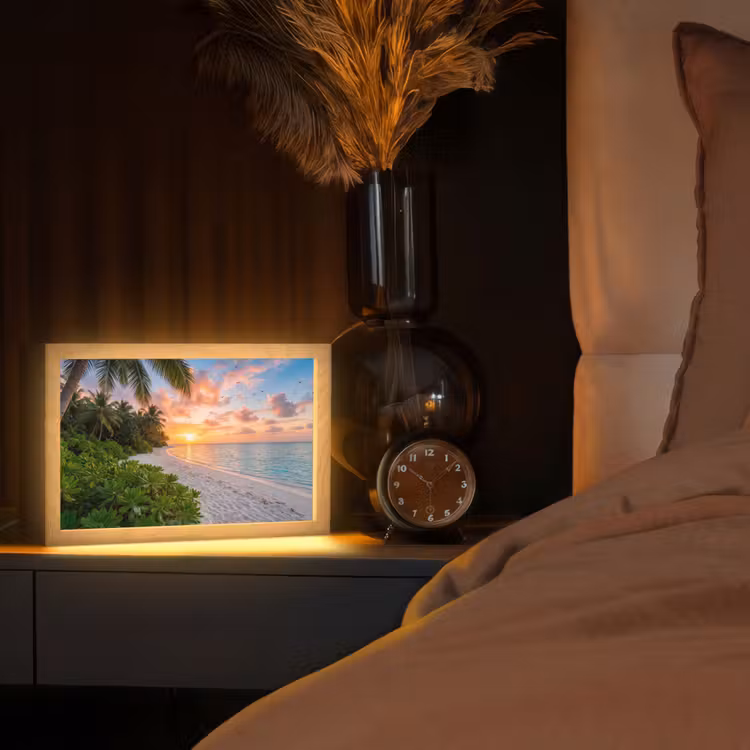 Strand - Zonsondergang - Palmbomen - Tropisch - Natuur Light Box met kabel (Tafellamp) klein -sfeer1
