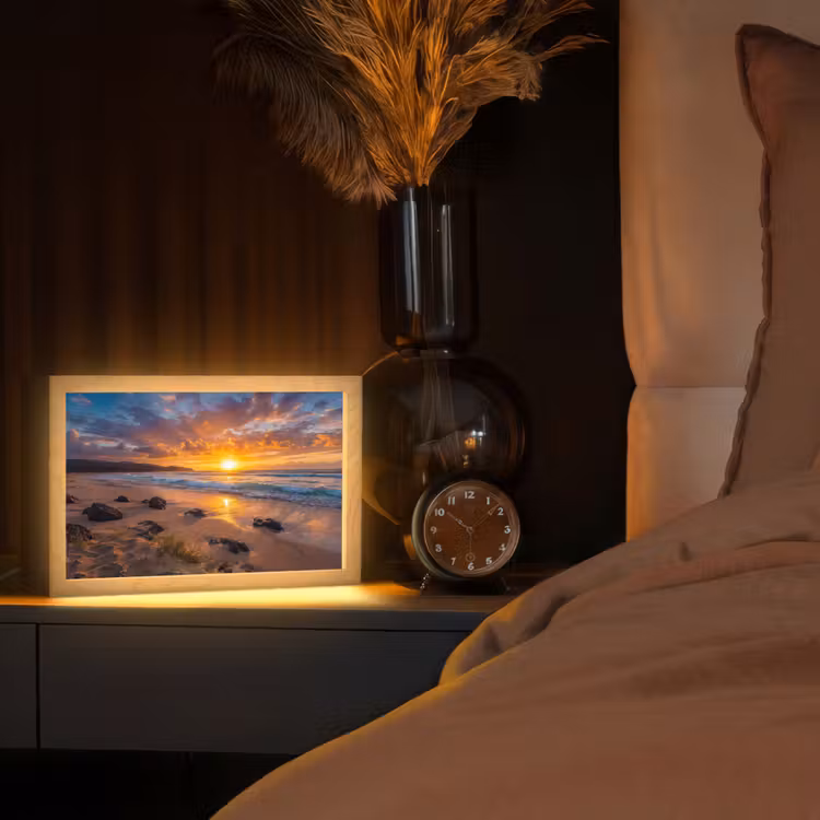 Strand - Zonsondergang - Golven - Natuur - Oranje Light Box met kabel (Tafellamp) klein -sfeer1