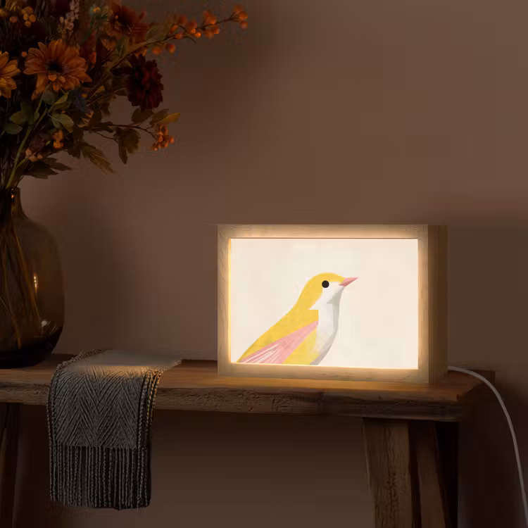 Vogel - Minimalistisch - Geel Light Box met kabel (Tafellamp) klein -sfeer4