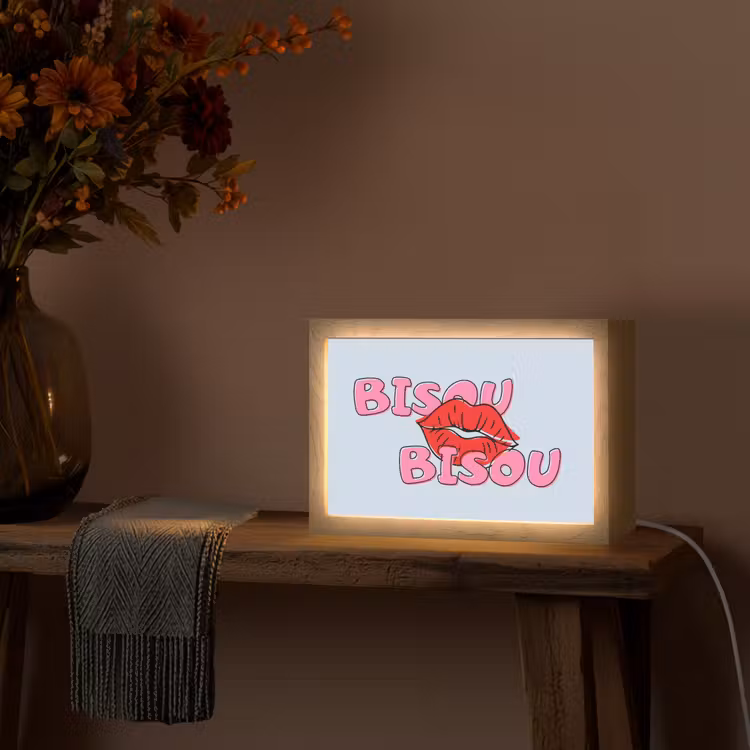 Bisou - Blauw - Roze - Lippen Light Box met kabel (Tafellamp) klein -sfeer4