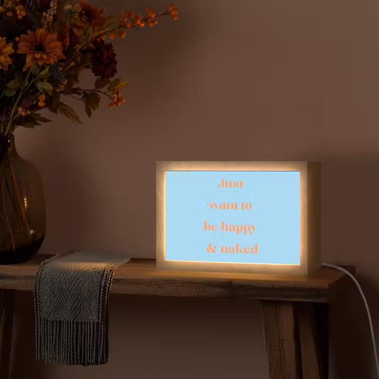 Blauw - Oranje - Just want to be happy & naked Light Box met kabel (Tafellamp) klein -sfeer4