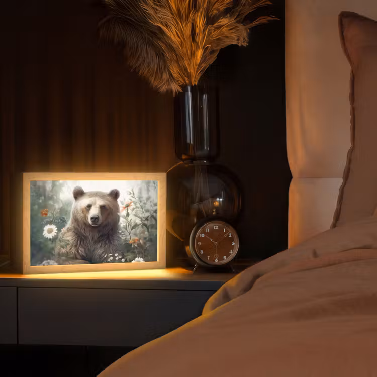 Bruine beer - Wilde dieren - Bloemen - Planten Light Box met kabel (Tafellamp) klein -sfeer1