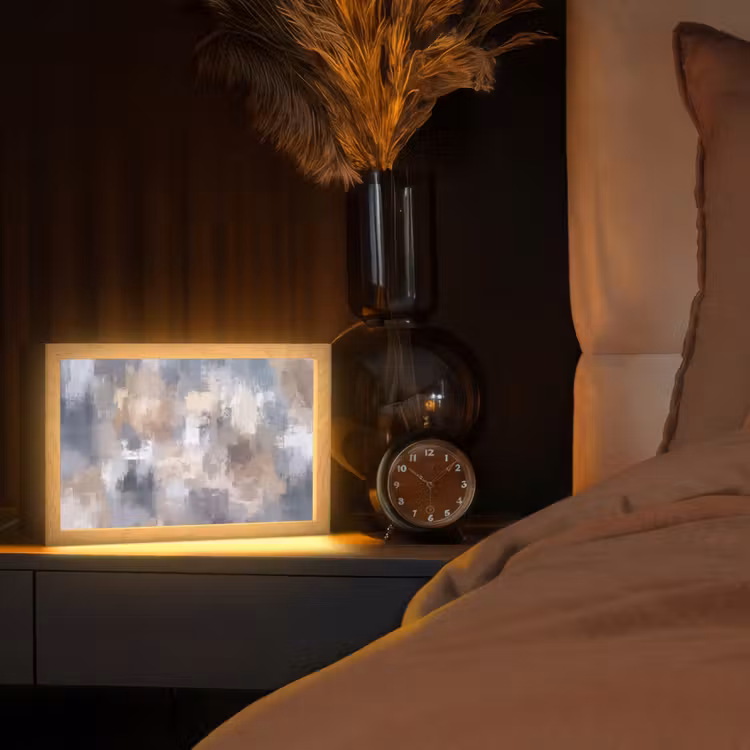 Penseelstreken - Schilderij - Beige Light Box met kabel (Tafellamp) klein -sfeer1