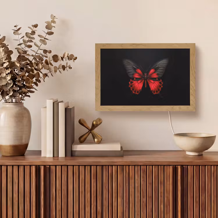 Vlinder - Rood - Contrast Light Box met kabel (Tafellamp) klein -sfeer2