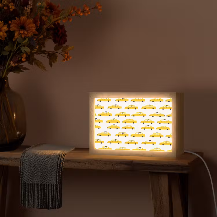 Taxi - Iconisch - Geel Light Box met kabel (Tafellamp) klein 924 -sfeer4