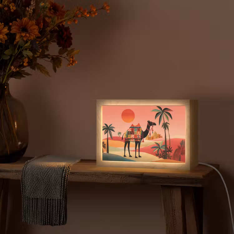 Kameel - Gekleurd tapijt - Duinen - Rode zon Light Box met kabel (Tafellamp) klein -sfeer4