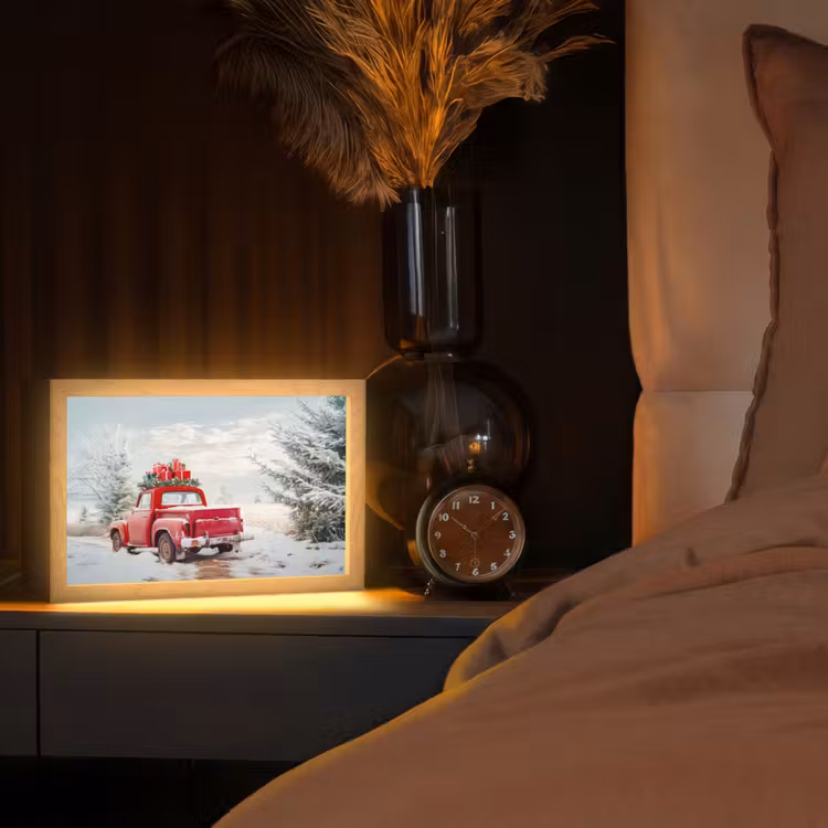 Auto - Rood - Cadeaus - Winter - Sneeuw - Kerst Light Box met kabel (Tafellamp) klein -sfeer1