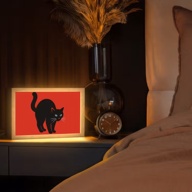 Kat - Zwart - Staart Light Box met kabel (Tafellamp) klein -sfeer1