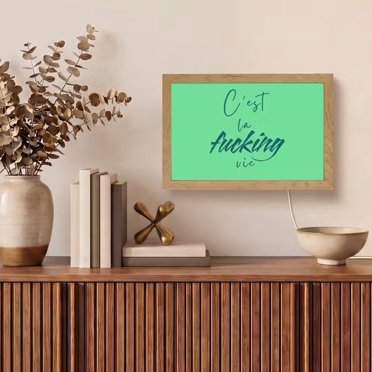 c'est la fucking vie - Groen - Penseelstijl Light Box met kabel (Tafellamp) klein -sfeer2