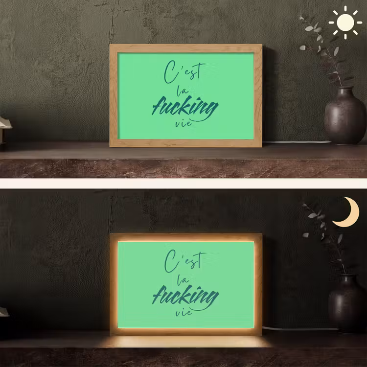 c'est la fucking vie - Groen - Penseelstijl Light Box met kabel (Tafellamp) klein -sfeer3