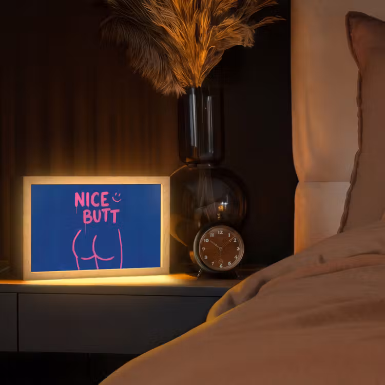 Brutaal - Grappig - Blauw Light Box met kabel (Tafellamp) klein -sfeer1
