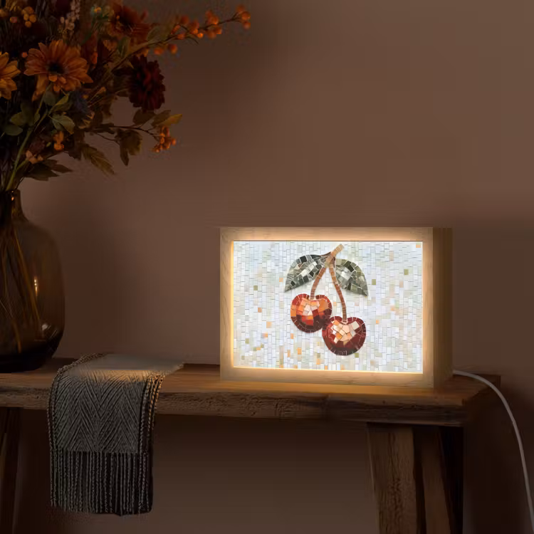 Kersen - Rood - Mozaïek - Blaadjes Light Box met kabel (Tafellamp) klein -sfeer4