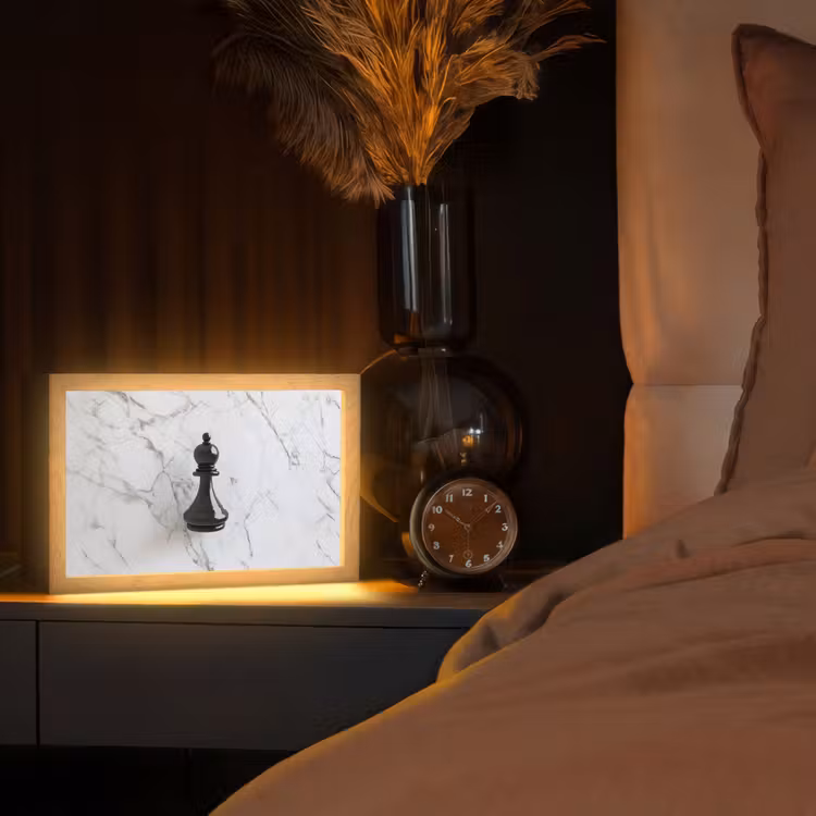 Schaakstuk - Loper - Zwart - Marmer Light Box met kabel (Tafellamp) klein -sfeer1