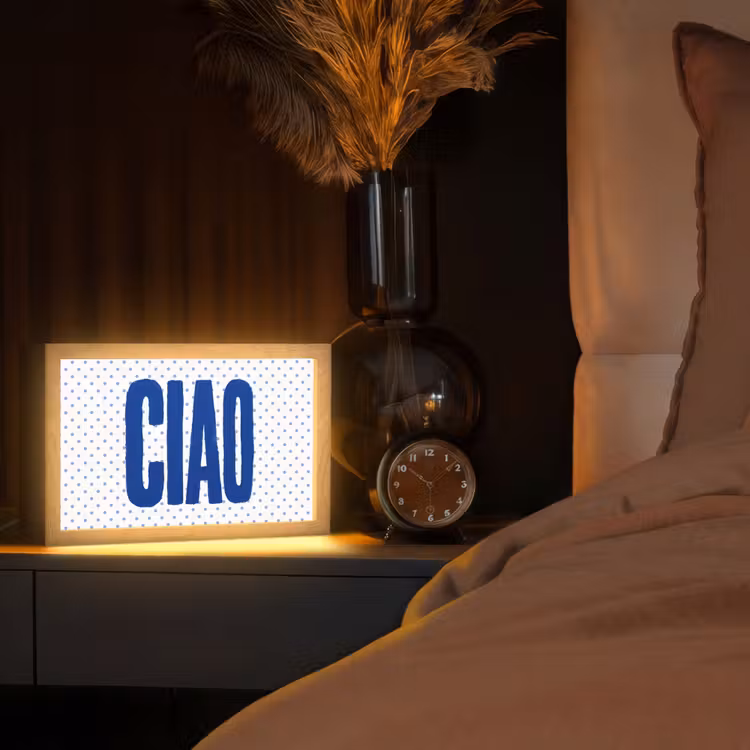 Ciao - Stippen - Roze - Wit Light Box met kabel (Tafellamp) klein -sfeer1