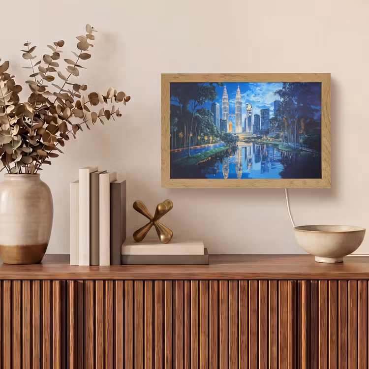 Stad Kuala Lumpur - Skyline - Wolkenkrabbers - Water Light Box met kabel (Tafellamp) klein -sfeer2