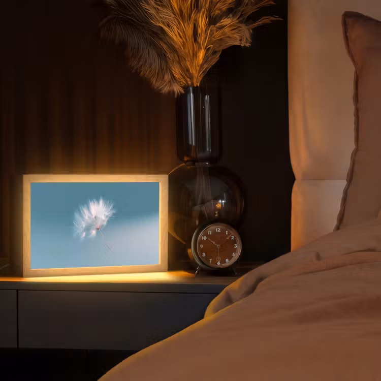 Paardenbloempluisje - Blauw - Lucht Light Box met kabel (Tafellamp) klein -sfeer1