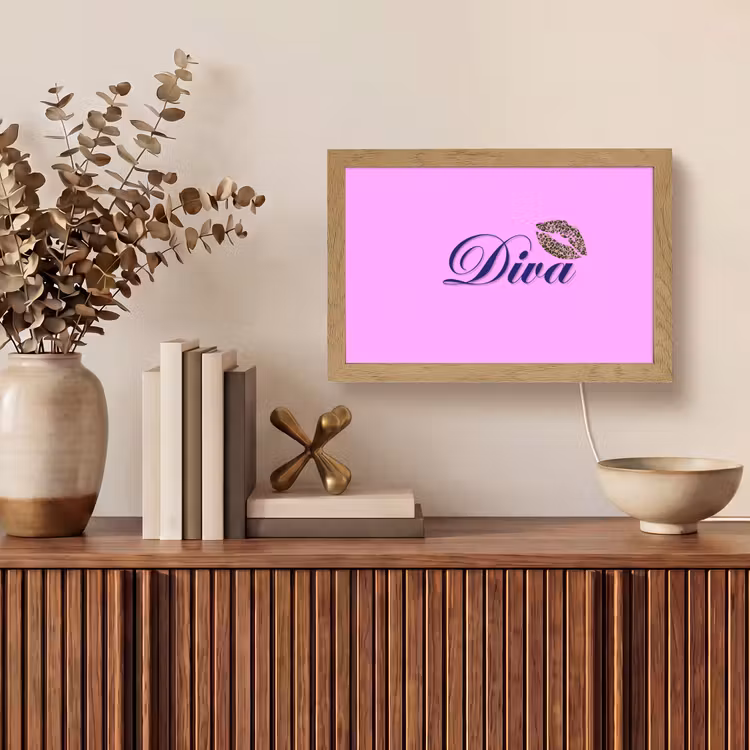 Diva - Lip - Panterprint - Roze Light Box met kabel (Tafellamp) klein -sfeer2