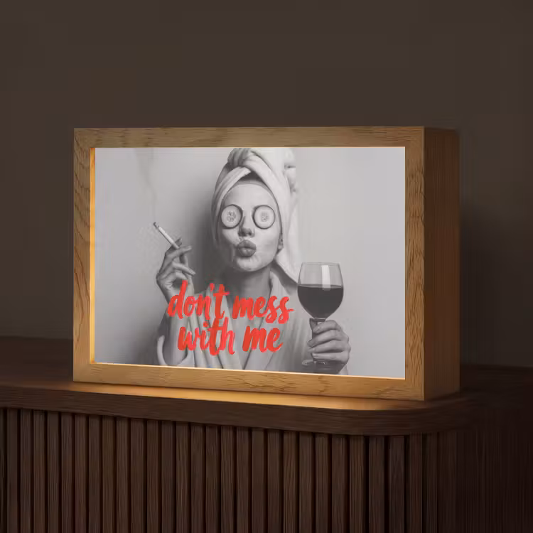 Don't mess with me - Wijn - Vrouw - Sigaret Light Box met kabel (Tafellamp) klein -z3d_website