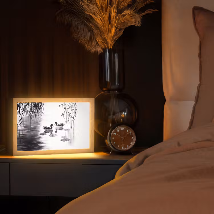 Eenden - Waterlelies - Riet - Zwart Light Box met kabel (Tafellamp) klein -sfeer1