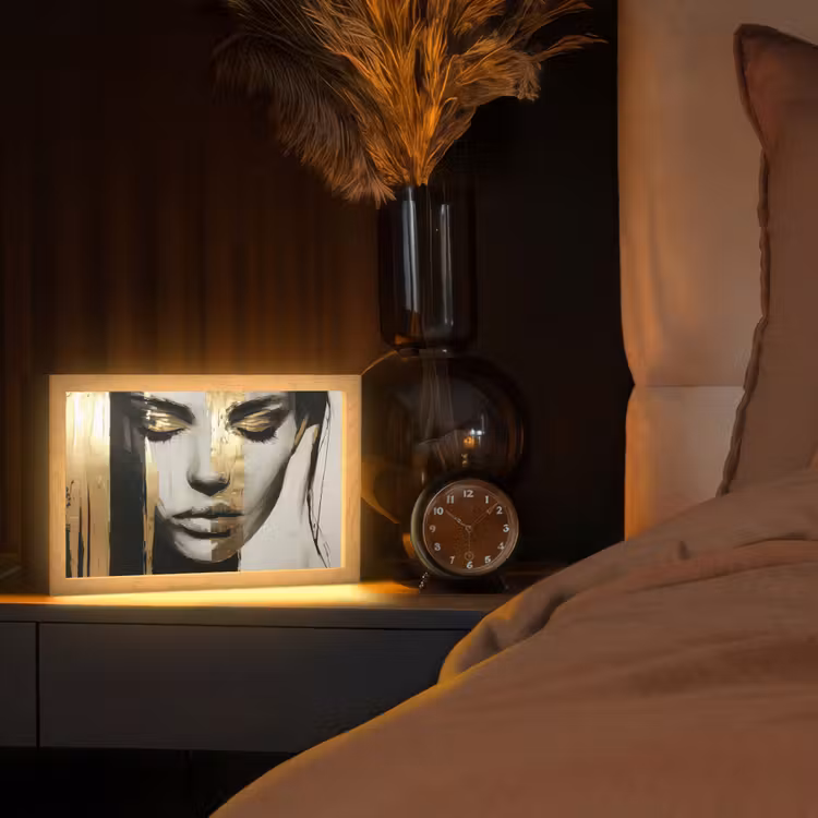 Ogen - Gezicht - Goud - Strepen Light Box met kabel (Tafellamp) klein -sfeer1