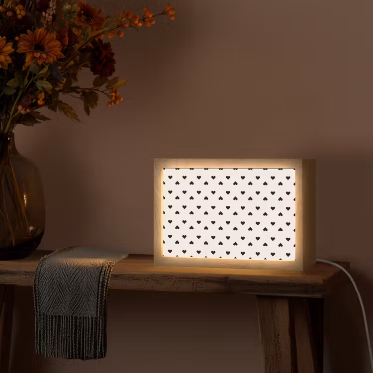Vet - Liefde - Wit - Zwart Light Box met kabel (Tafellamp) klein 924 -sfeer4
