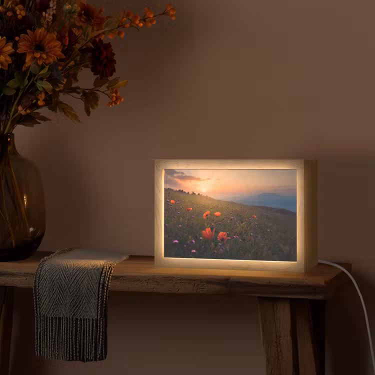 Bloemenveld - Gras - Bloemen - Planten - Zonsondergang - Oranje Light Box met kabel (Tafellamp) klein -sfeer4