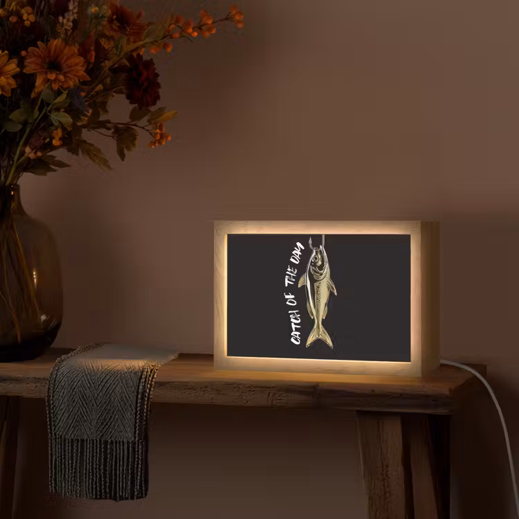 Vis - Zwart - Goud - Tekst Light Box met kabel (Tafellamp) klein -sfeer4